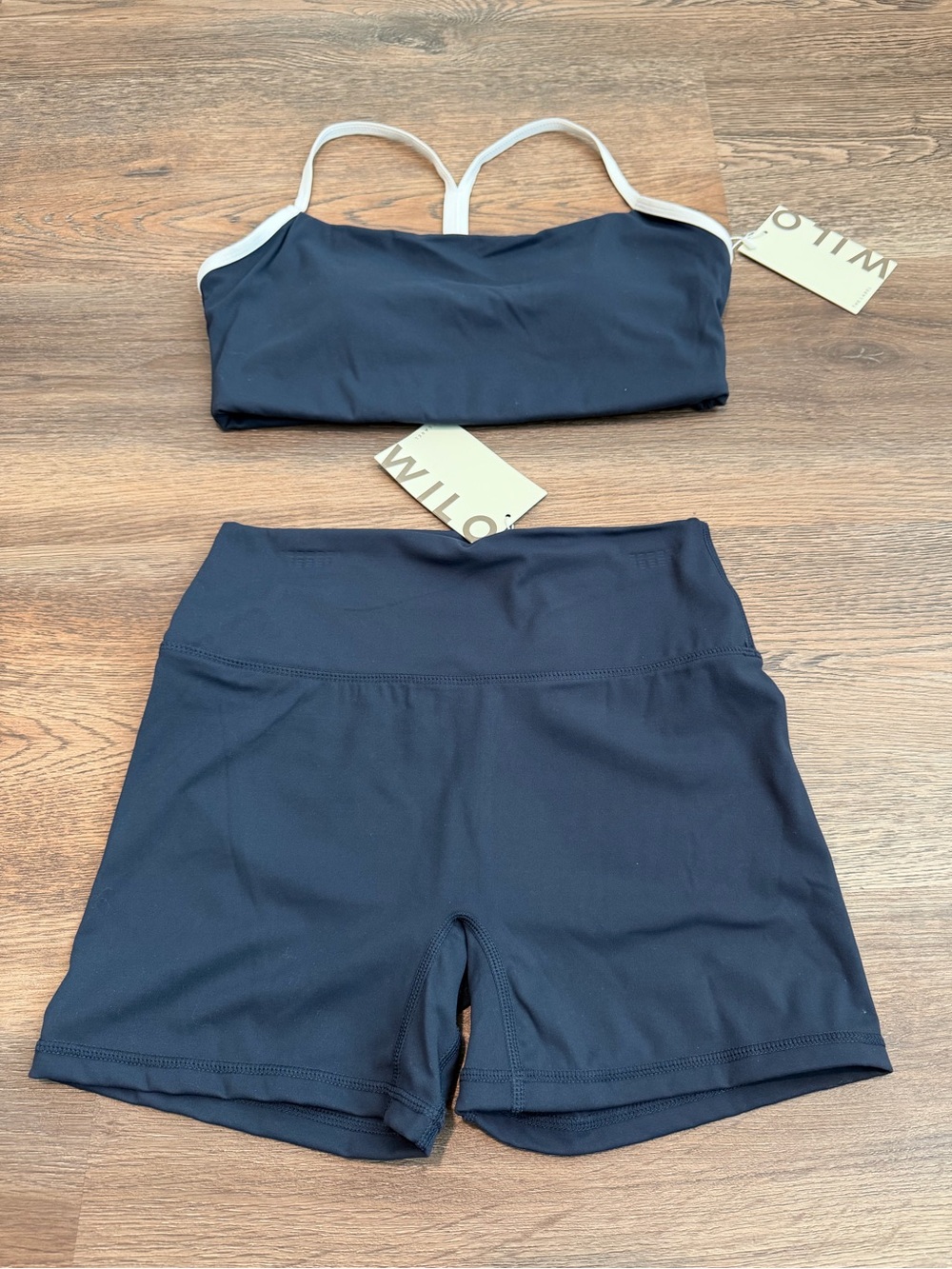 NWT Wilo The Label 2 Piece Bra Short Set Navy White Size Medium Yoga Matching